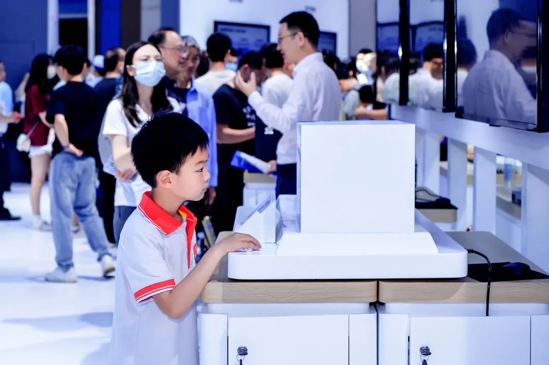 2023年5月28日 數(shù)博會閉幕 黎敬程攝 (4).jpg